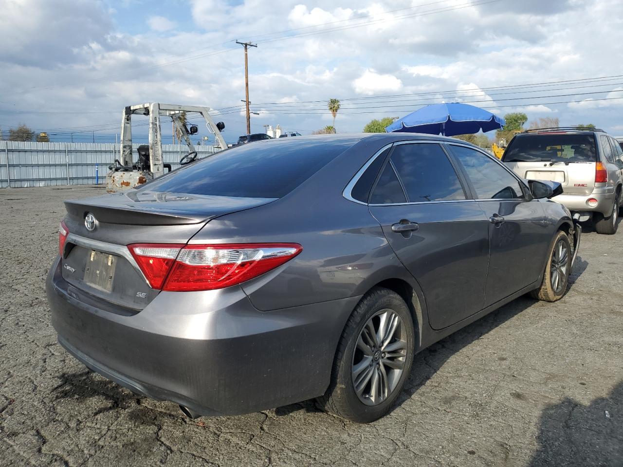 2017 TOYOTA CAMRY LE - Image 3