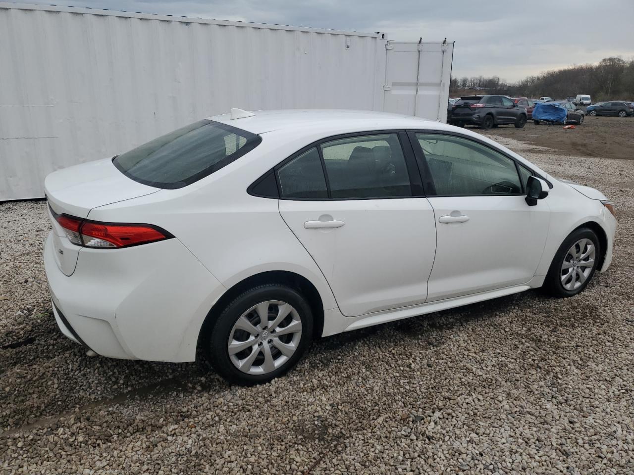 2020 TOYOTA COROLLA LE - Фото 3