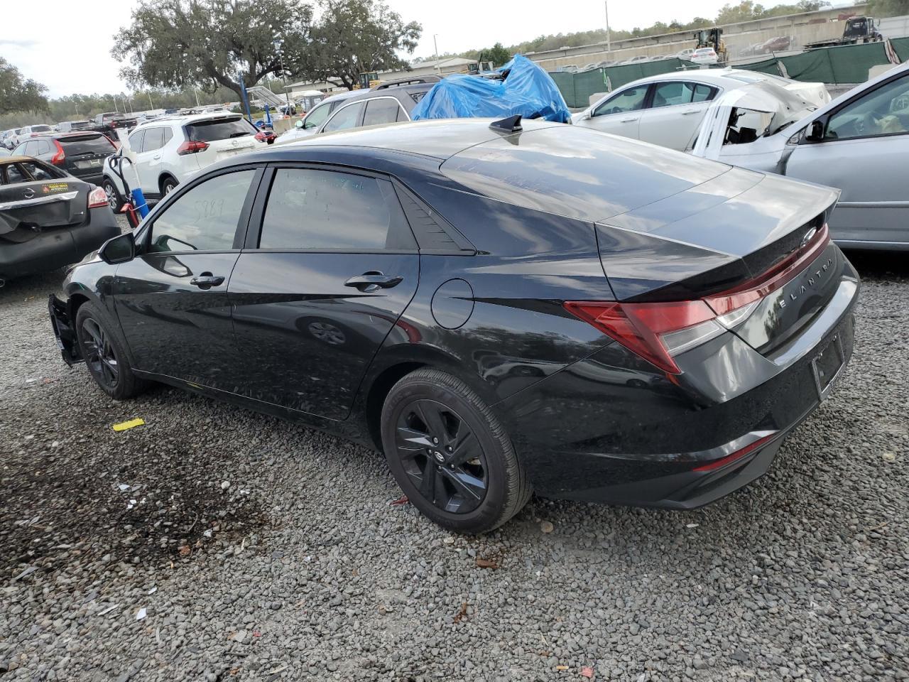 2023 HYUNDAI ELANTRA SE - Фото 2