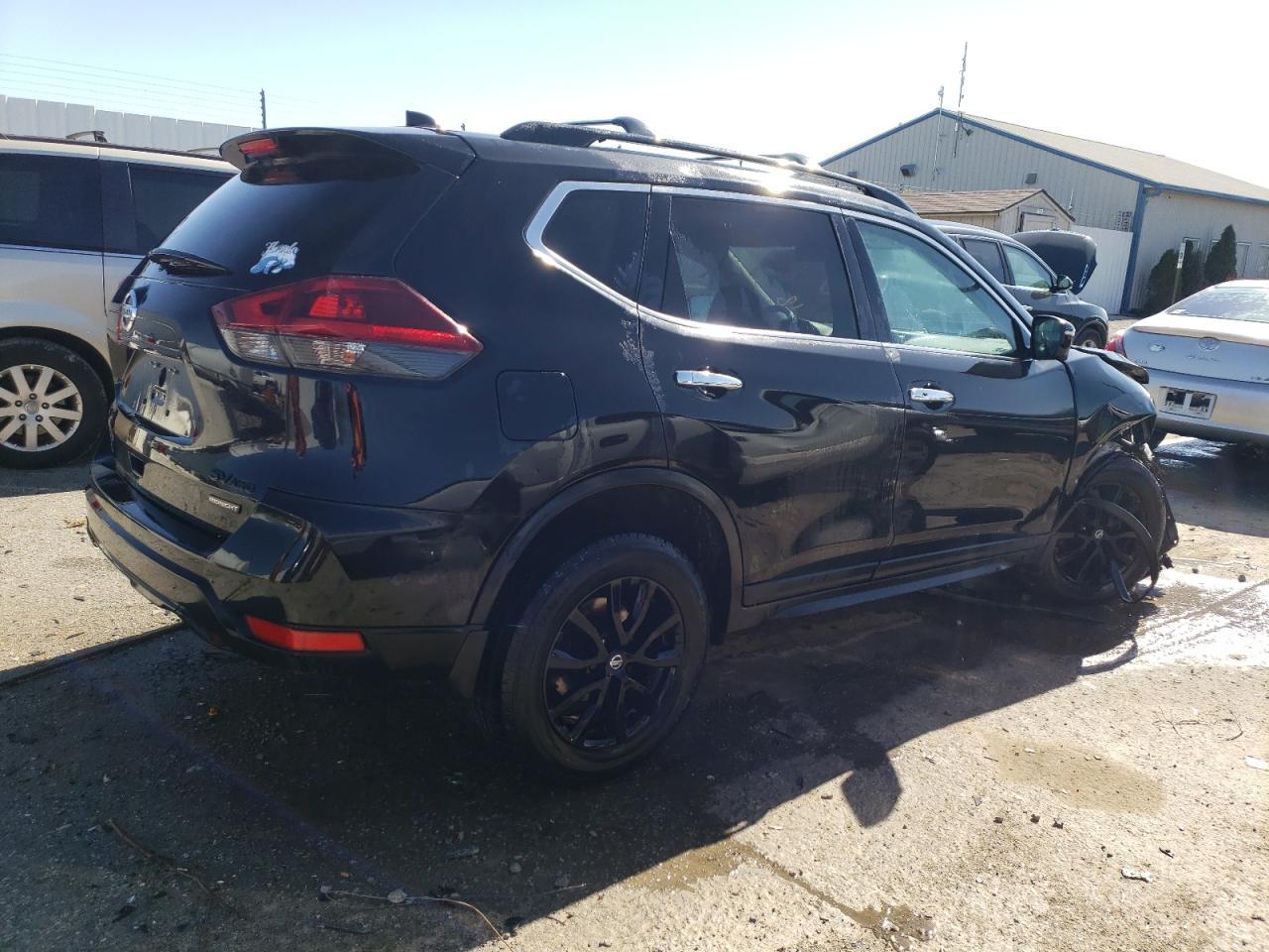 2018 NISSAN ROGUE S - Фото 3