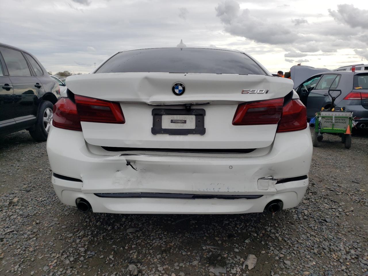 2018 BMW 530 I - Фото 6