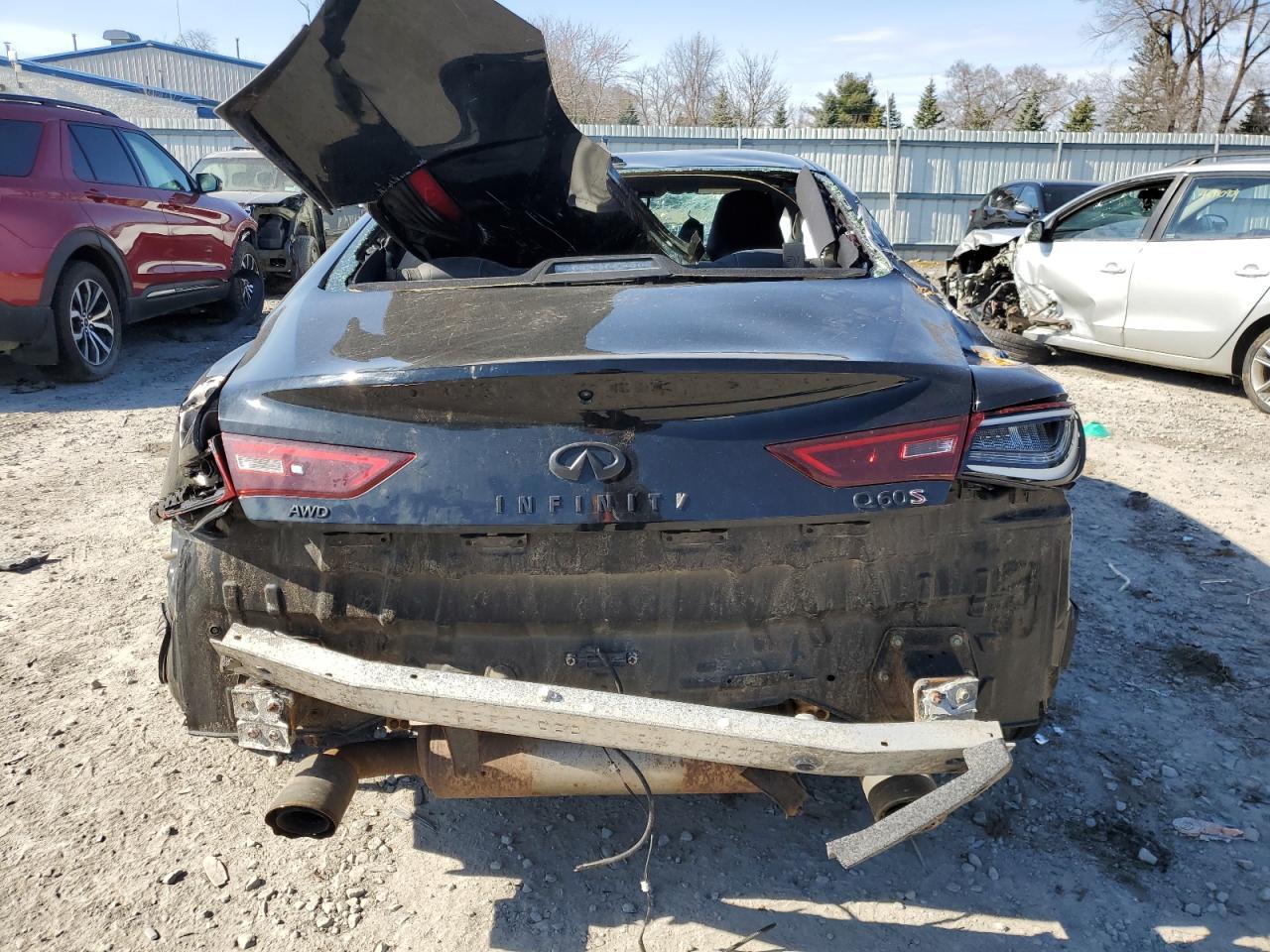 2017 INFINITI Q60 RED SP - Image 6