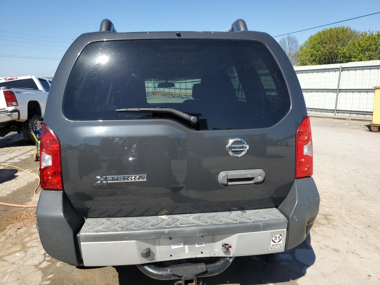 2014 NISSAN XTERRA X - Image 6