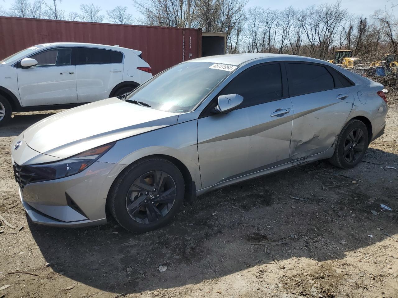 2022 HYUNDAI ELANTRA SE