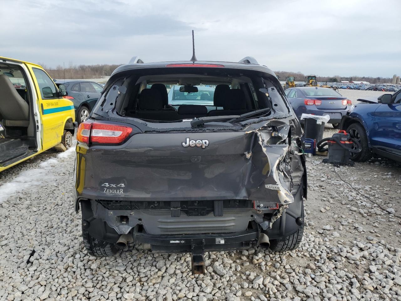 2016 JEEP CHEROKEE L - Фото 6