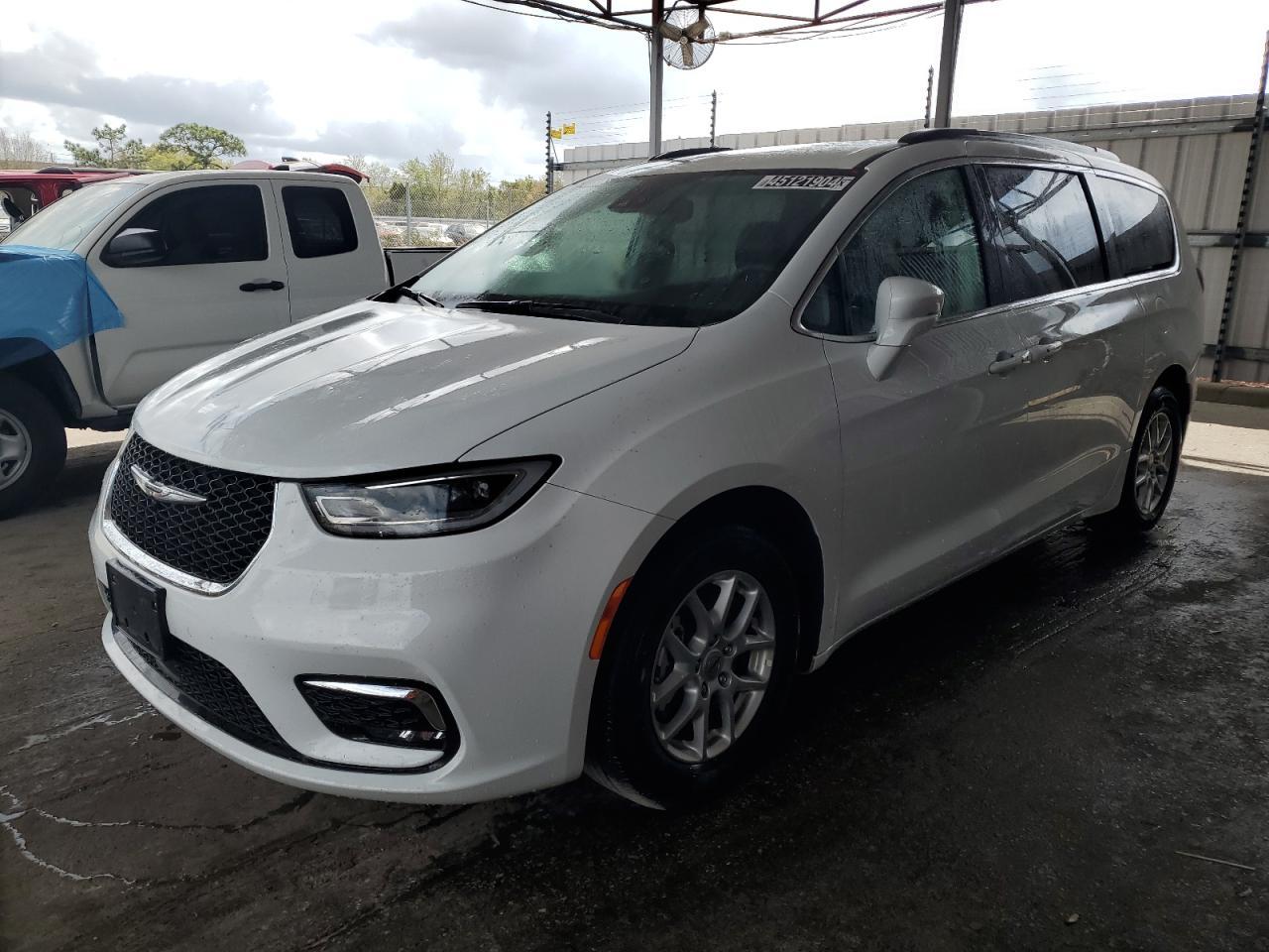 2022 CHRYSLER PACIFICA T