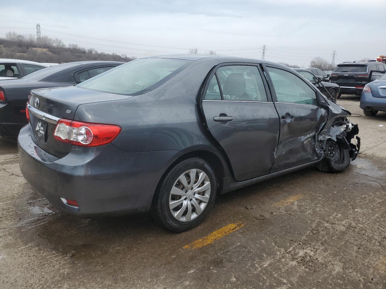 2013 TOYOTA COROLLA BA - Фото 3