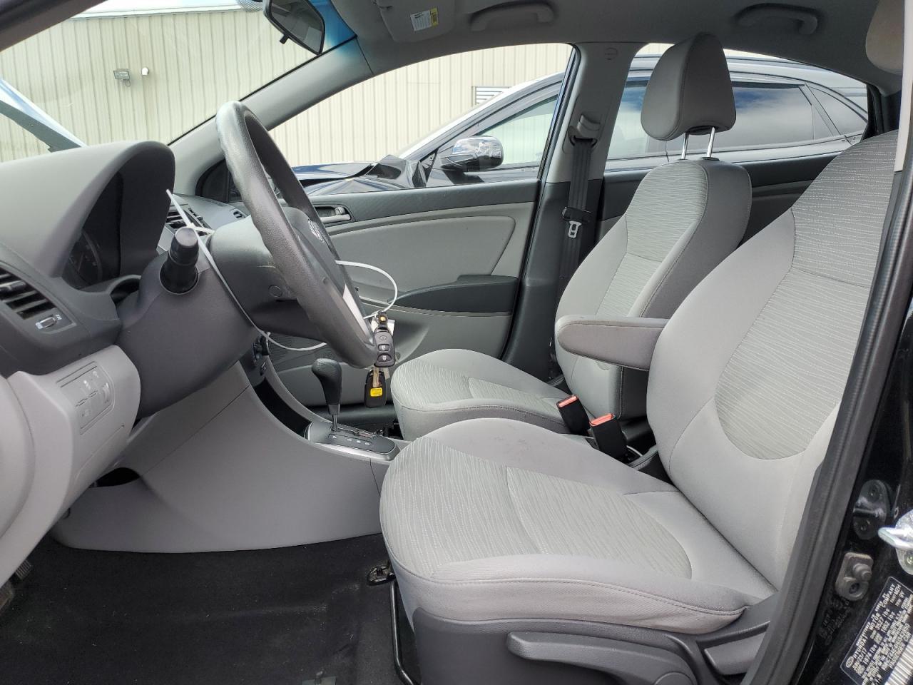 2017 HYUNDAI ACCENT SE - Image 7