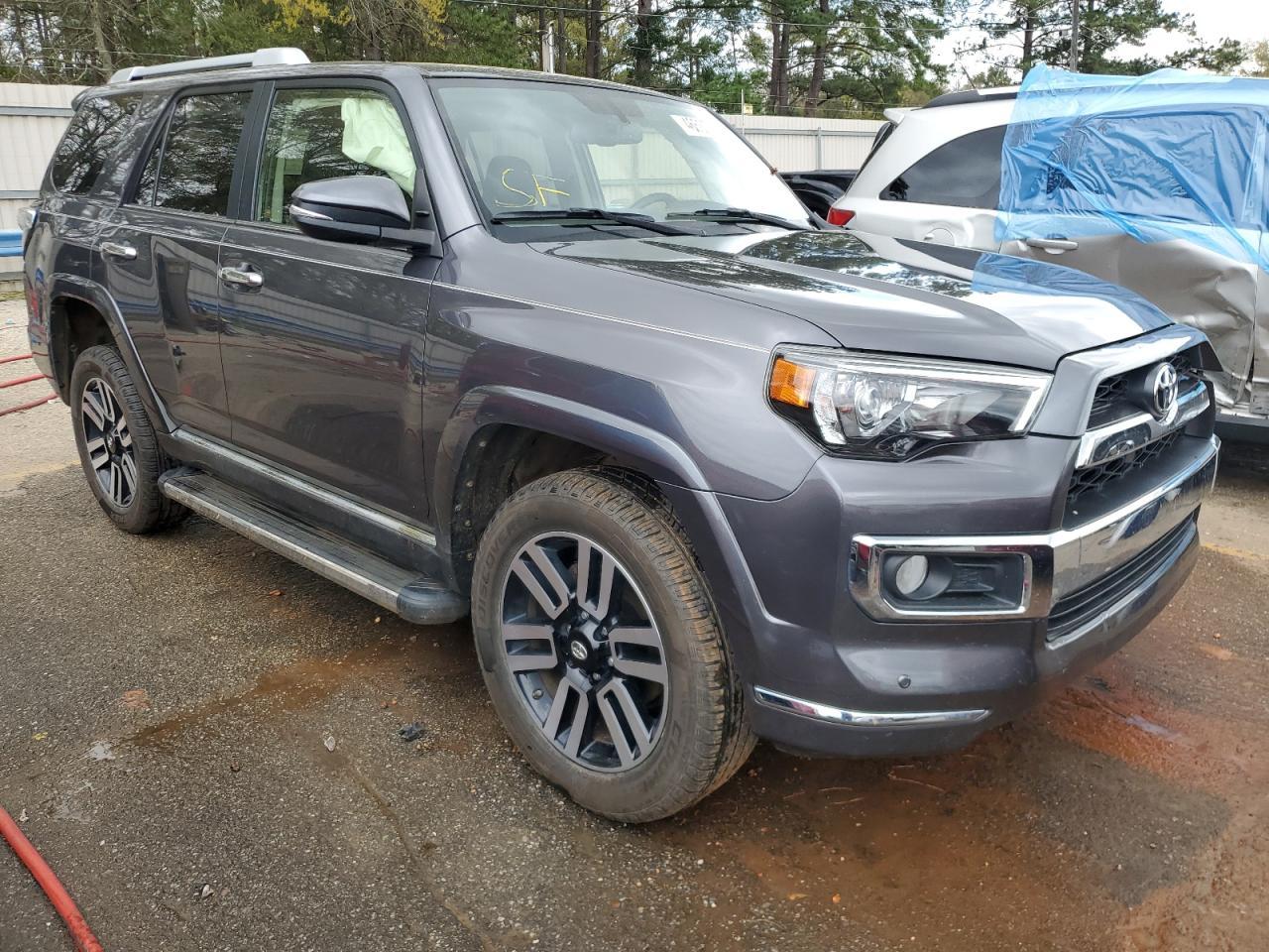 2019 TOYOTA 4RUNNER SR - Фото 4