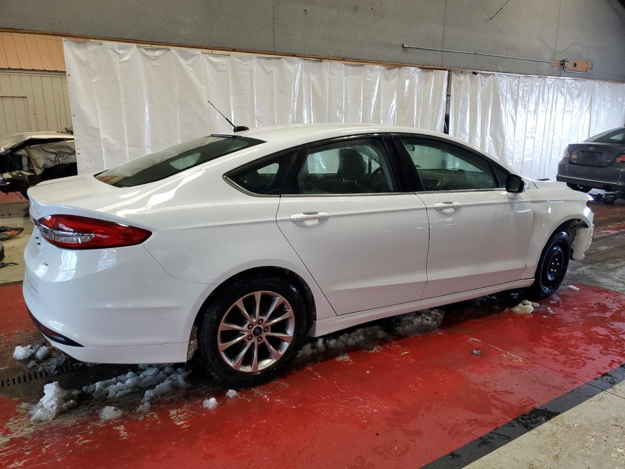 2017 FORD FUSION SE - Фото 3