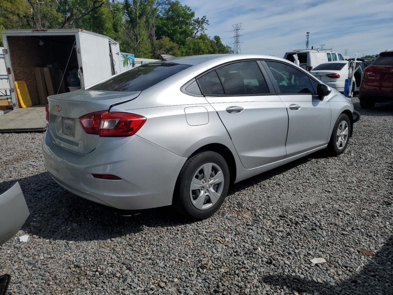 2017 CHEVROLET CRUZE LS - Image 3