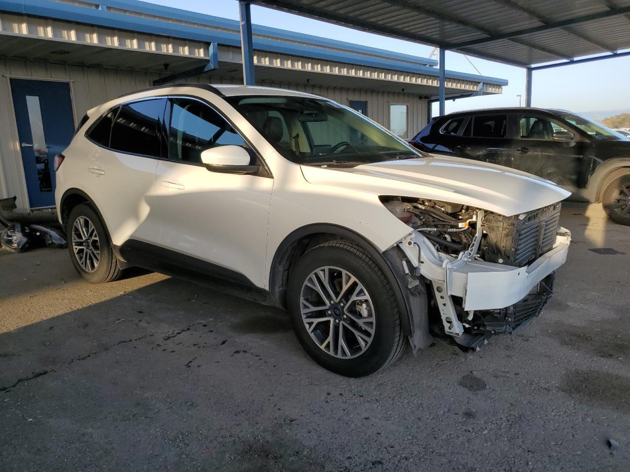 2020 FORD ESCAPE SEL - Image 4