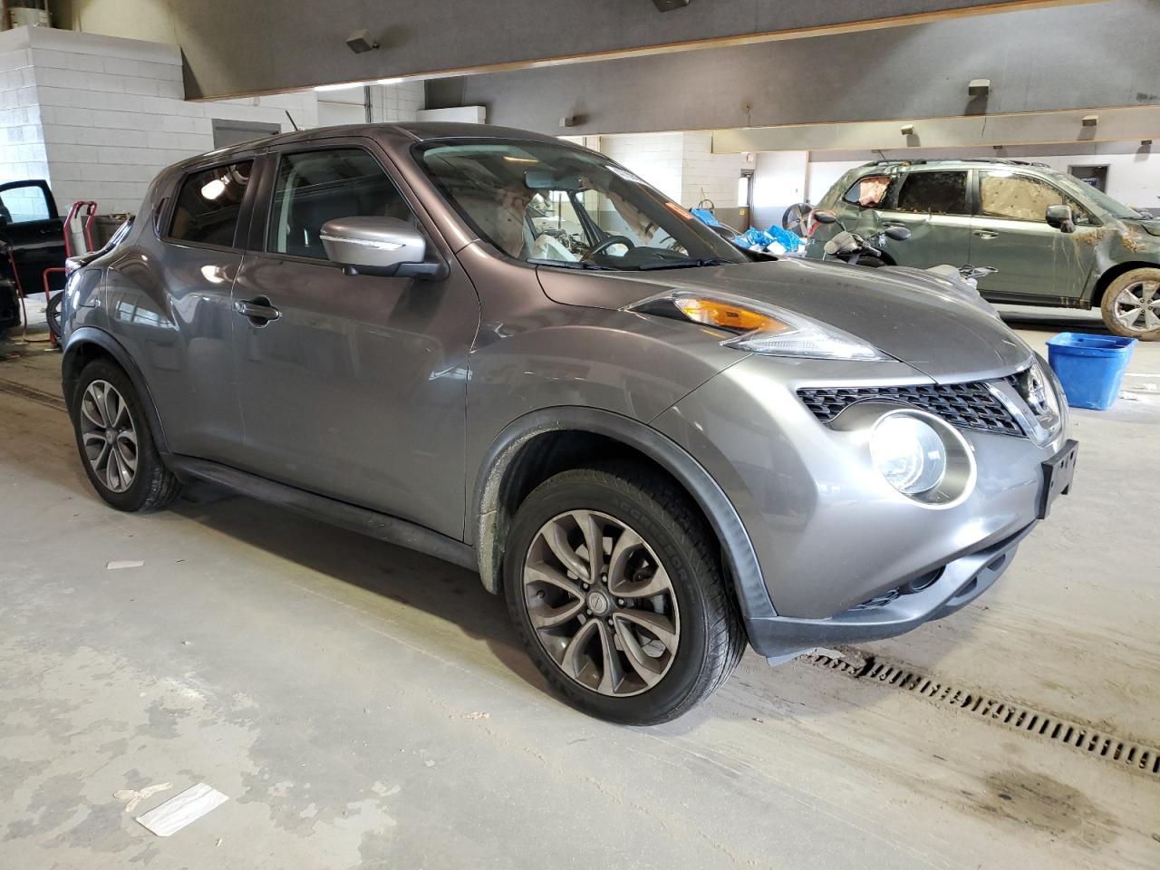 2017 NISSAN JUKE S - Фото 4