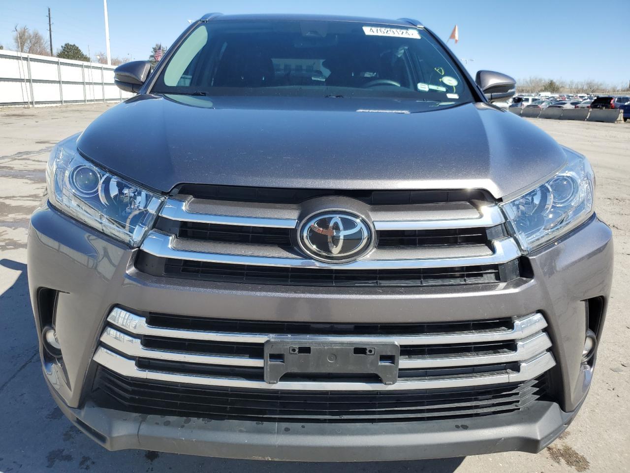 2019 TOYOTA HIGHLANDER - Фото 5