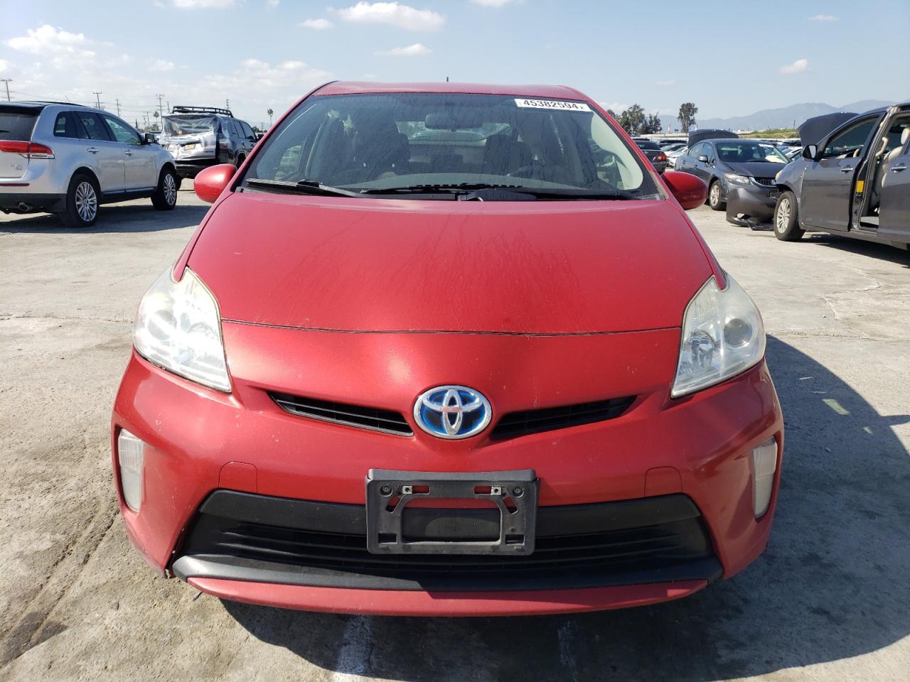 2015 TOYOTA PRIUS - Image 5