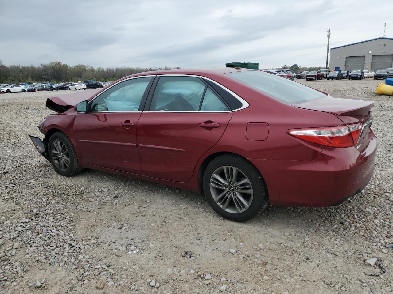 2015 TOYOTA CAMRY LE - Image 2