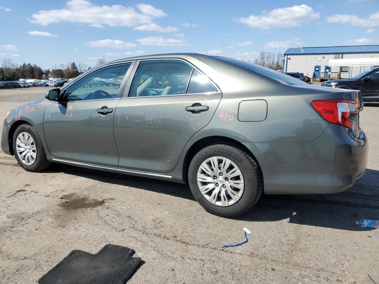 2014 TOYOTA CAMRY L - Image 2