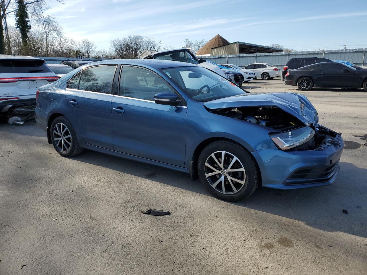 2017 VOLKSWAGEN JETTA SE - Image 4