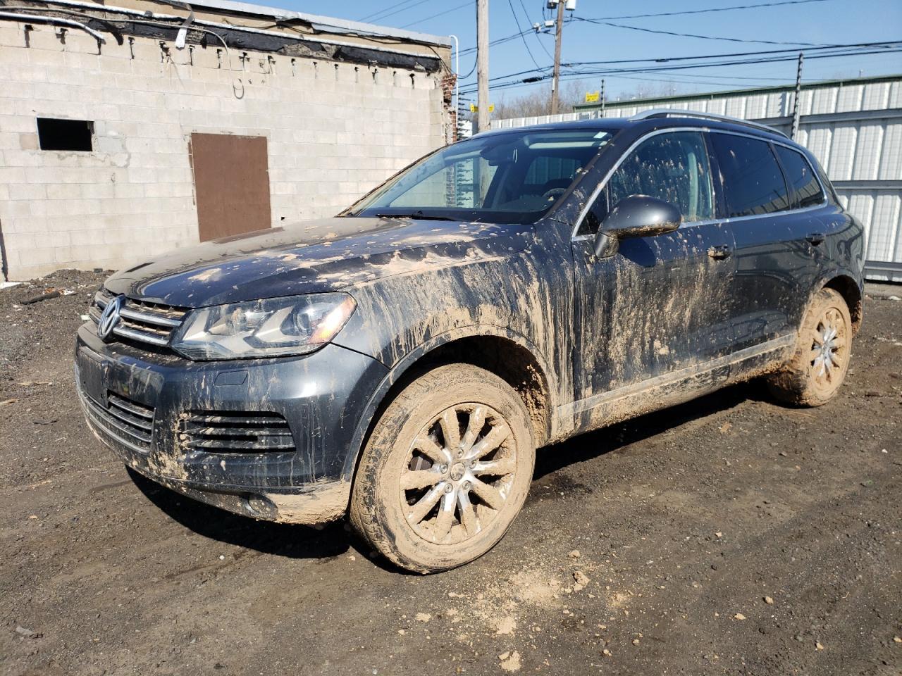 2012 VOLKSWAGEN TOUAREG V6