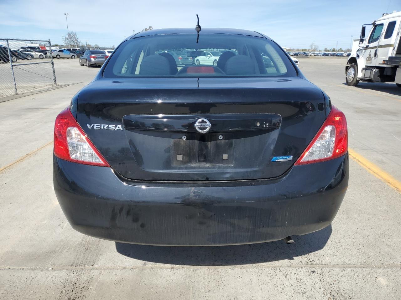 2014 NISSAN VERSA S - Фото 6