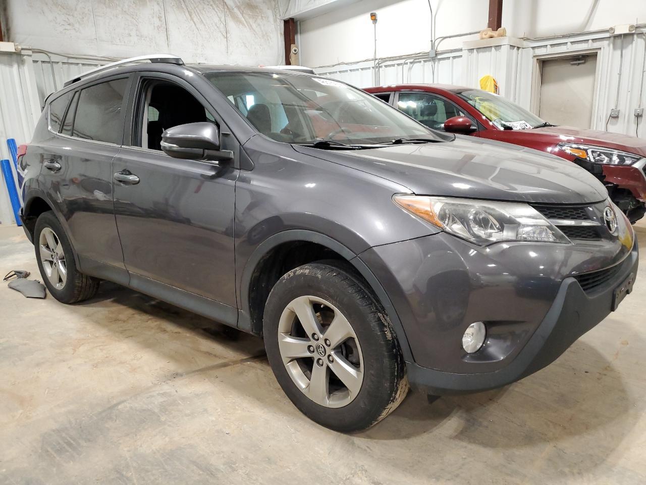 2015 TOYOTA RAV4 XLE - Image 4