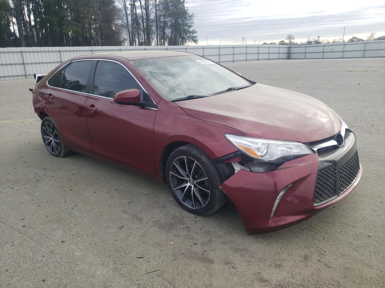 2017 TOYOTA CAMRY LE - Фото 4