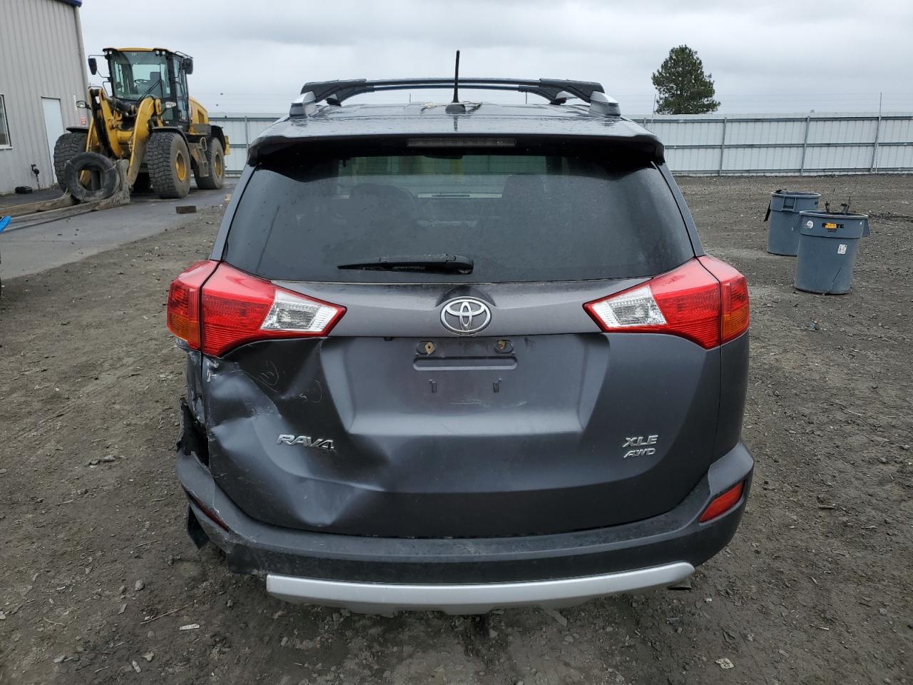 2015 TOYOTA RAV4 XLE - Image 6