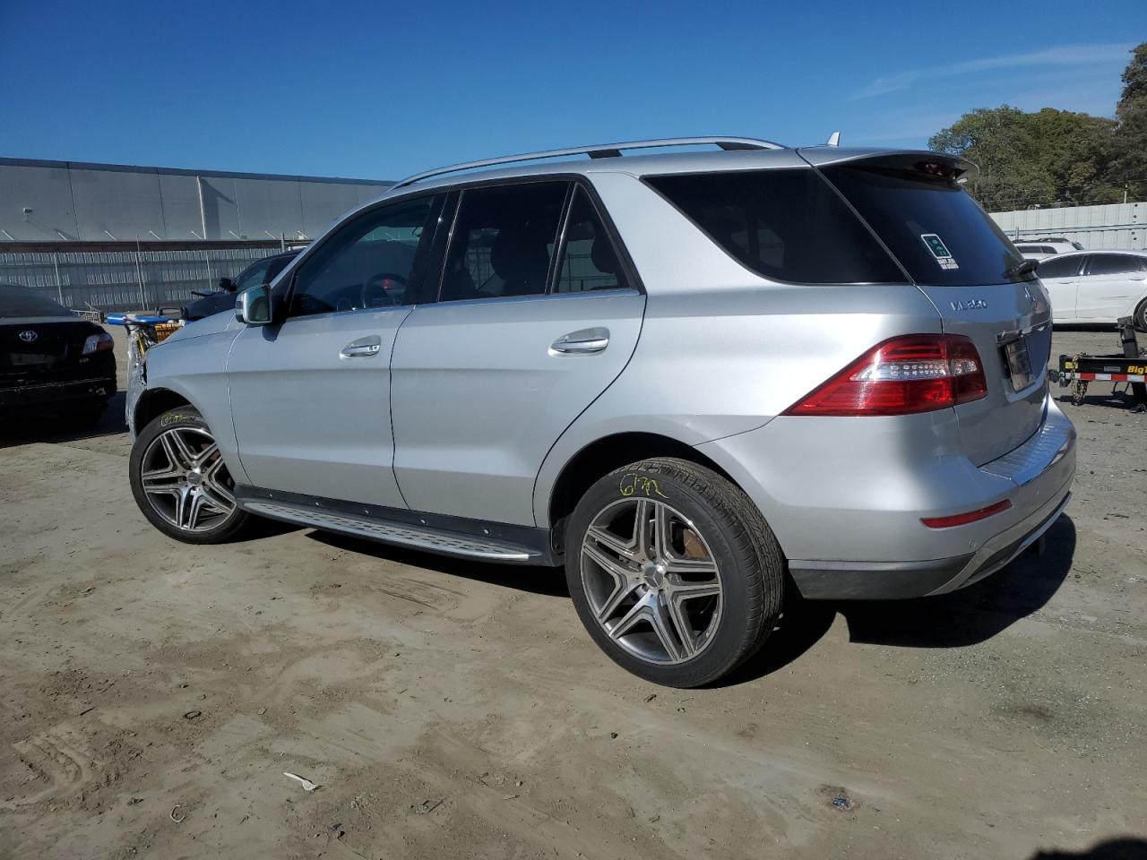 2013 MERCEDES-BENZ ML 350 4MA - Фото 2