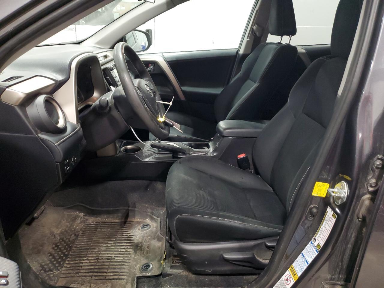 2015 TOYOTA RAV4 XLE - Image 7