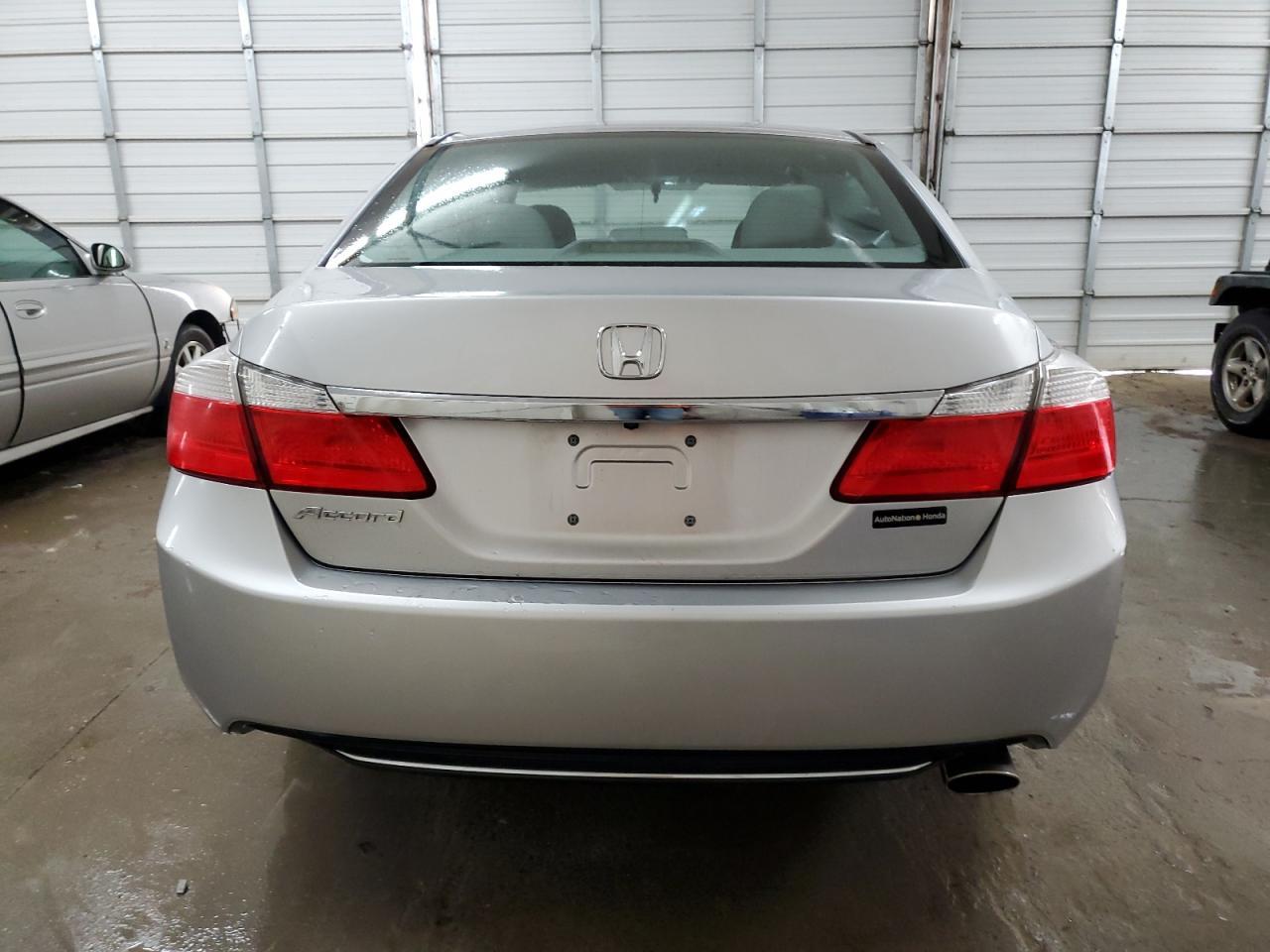 2014 HONDA ACCORD LX - Фото 6