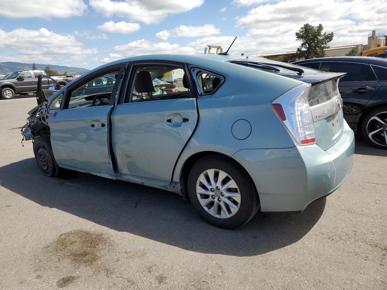 2013 TOYOTA PRIUS PLUG - Image 2