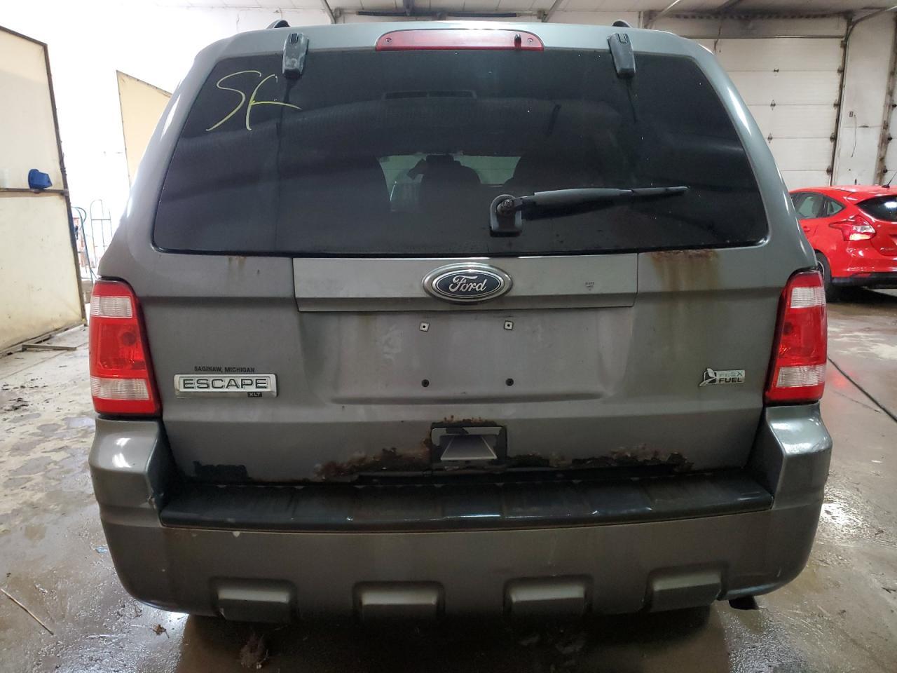 2010 FORD ESCAPE XLT - Фото 6