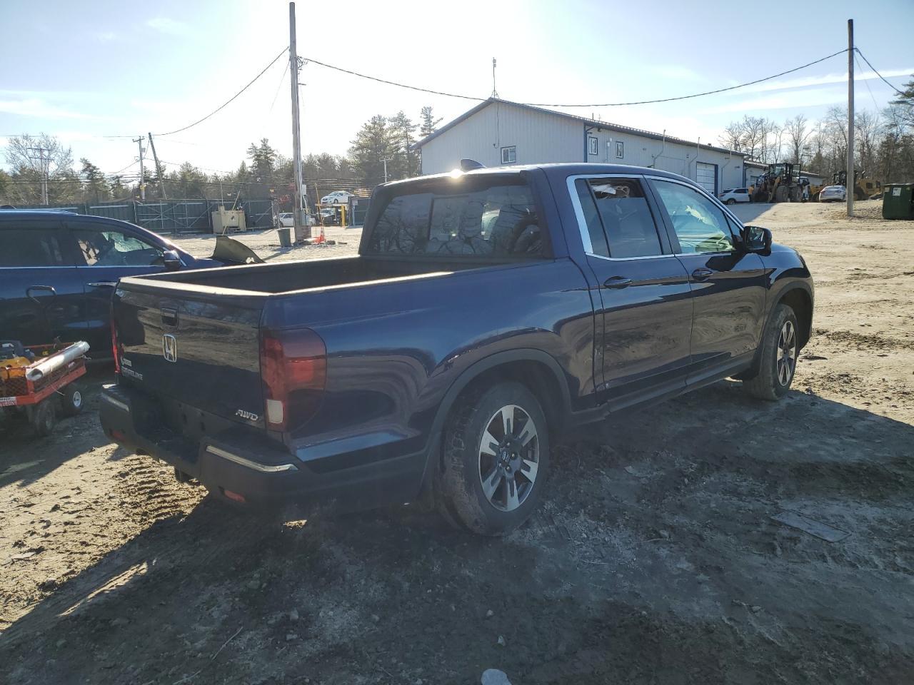 2019 HONDA RIDGELINE - Фото 3