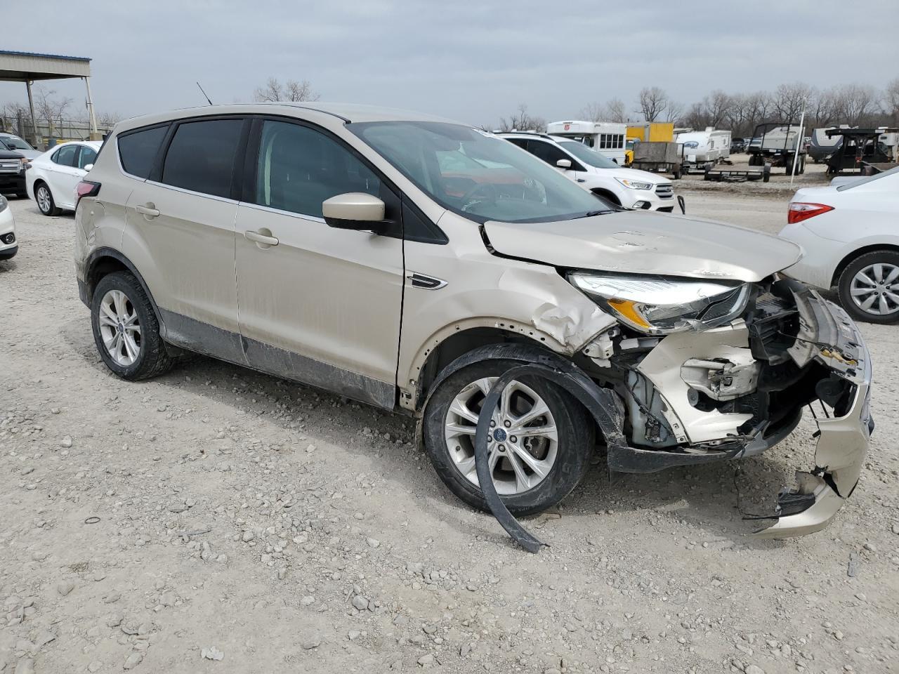 2017 FORD ESCAPE SE - Фото 4