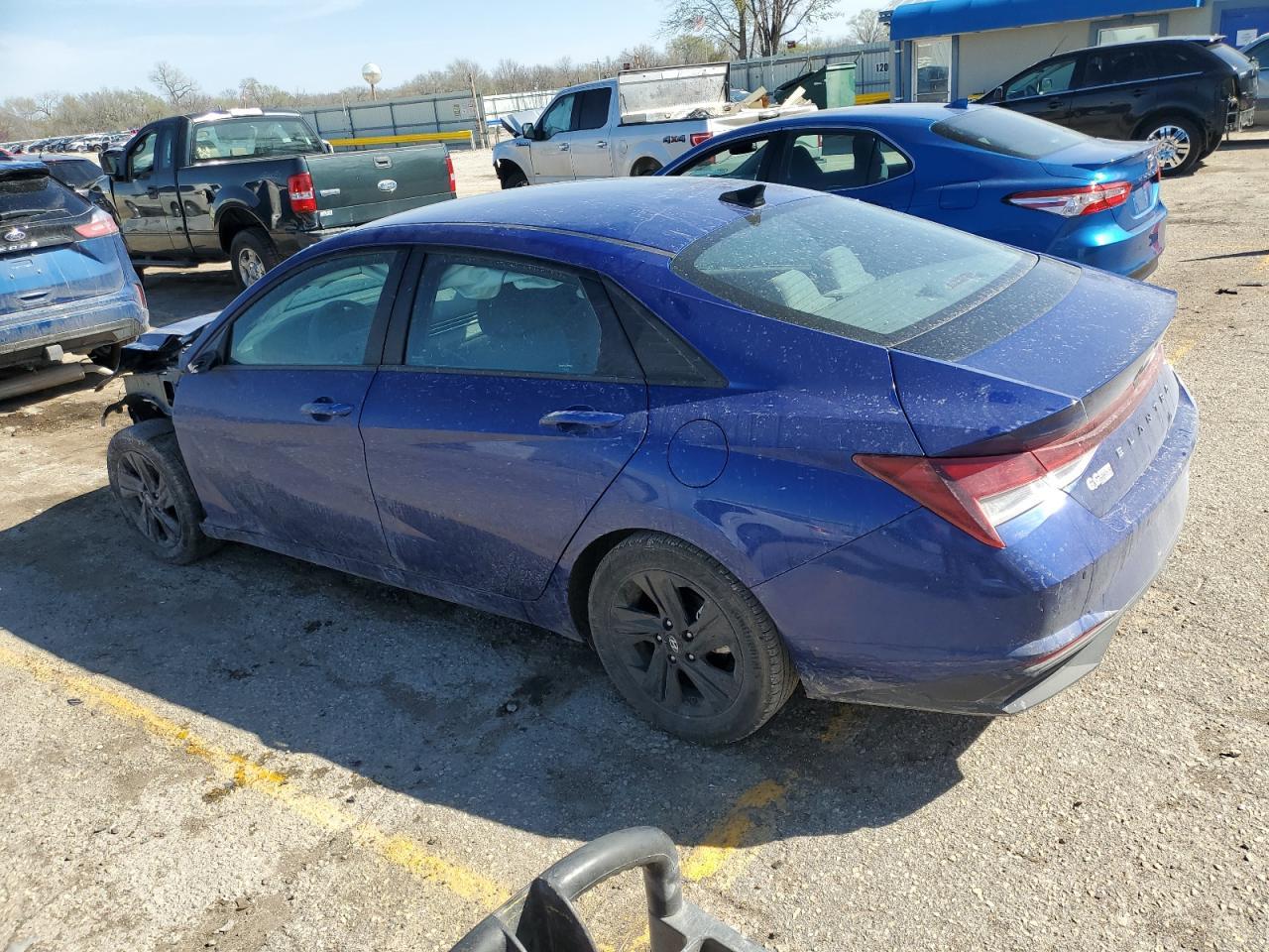 2023 HYUNDAI ELANTRA SE - Image 2