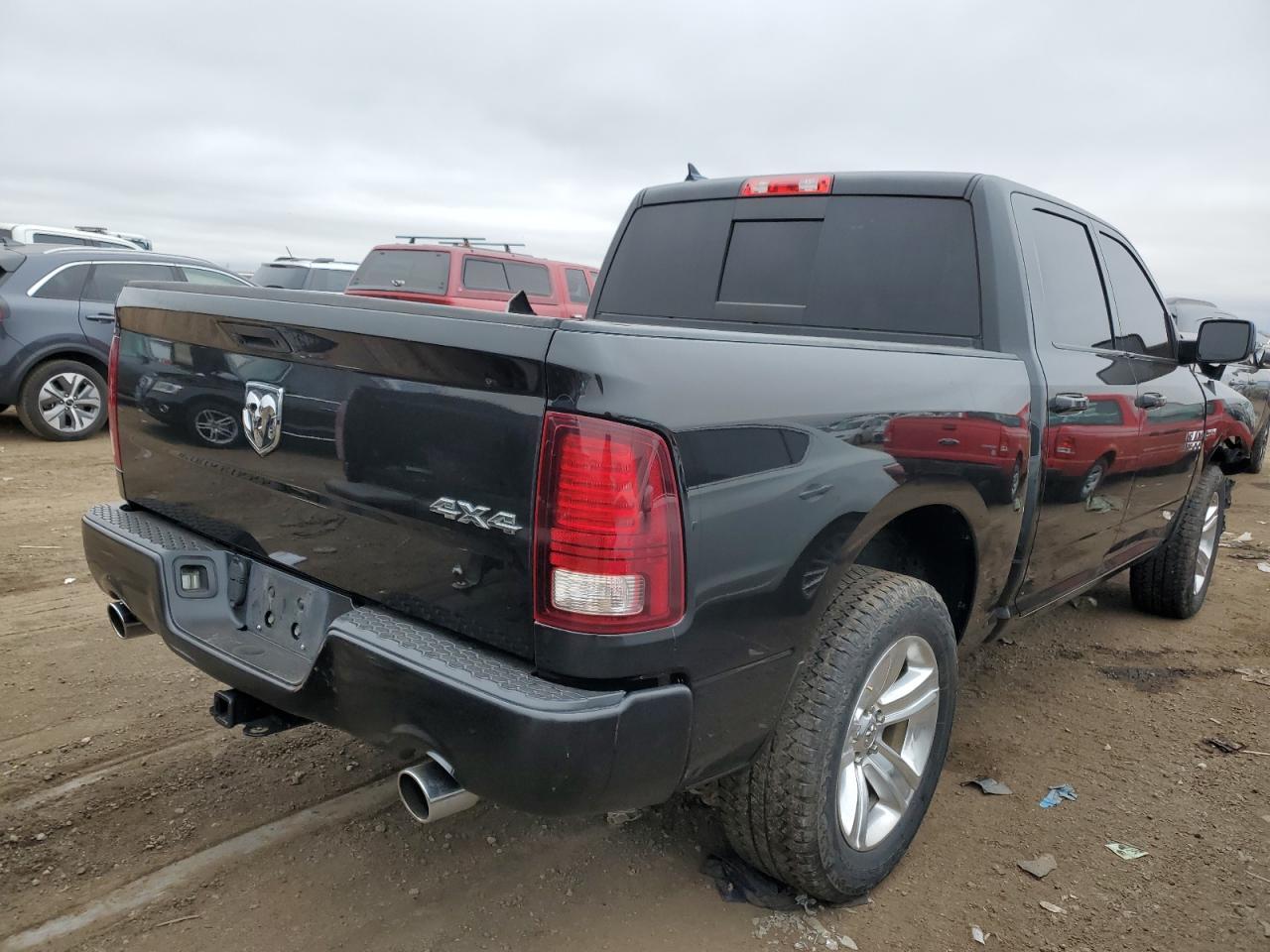 2017 RAM 1500 SPORT - Фото 3
