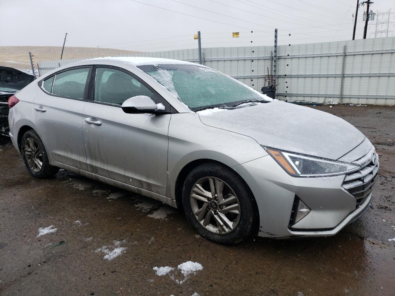 2019 HYUNDAI ELANTRA SE - Фото 4