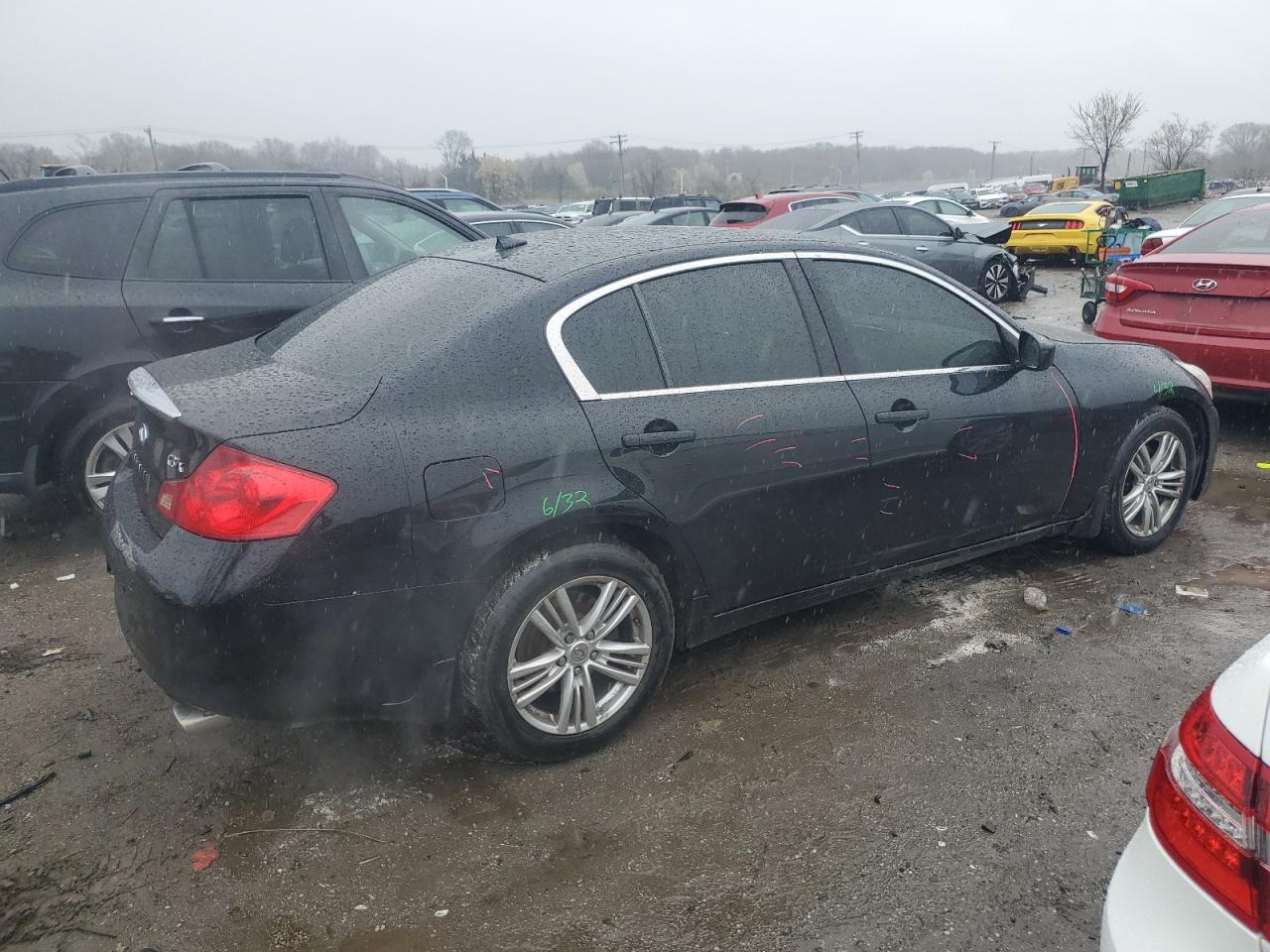 2012 INFINITI G37 - Image 3
