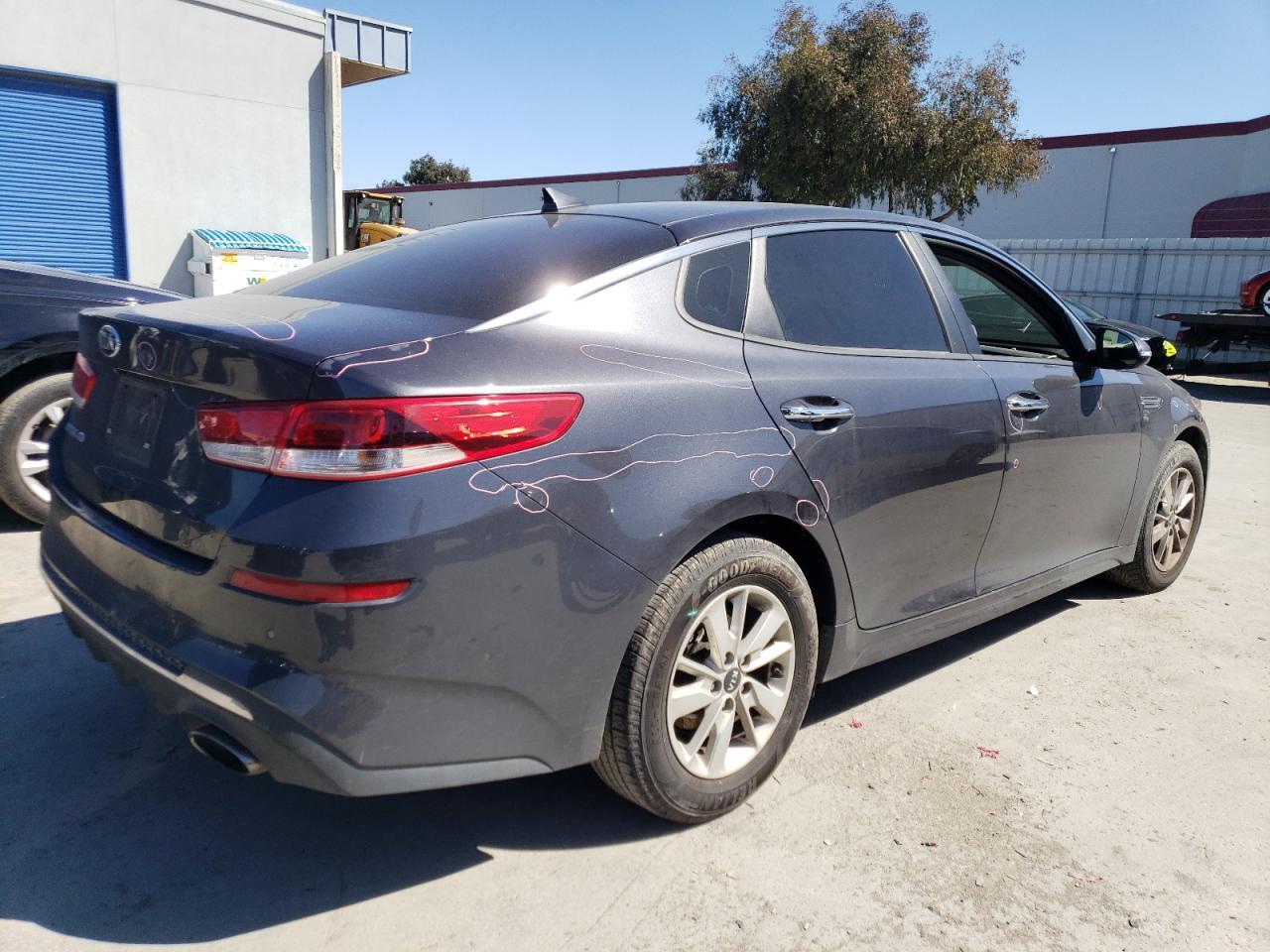 2019 KIA OPTIMA LX - Фото 3