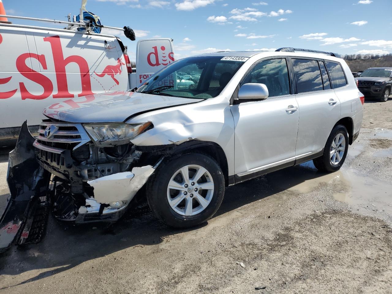 2011 TOYOTA HIGHLANDER