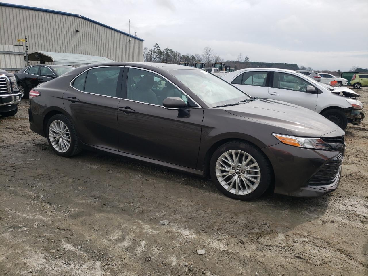 2018 TOYOTA CAMRY L - Image 4