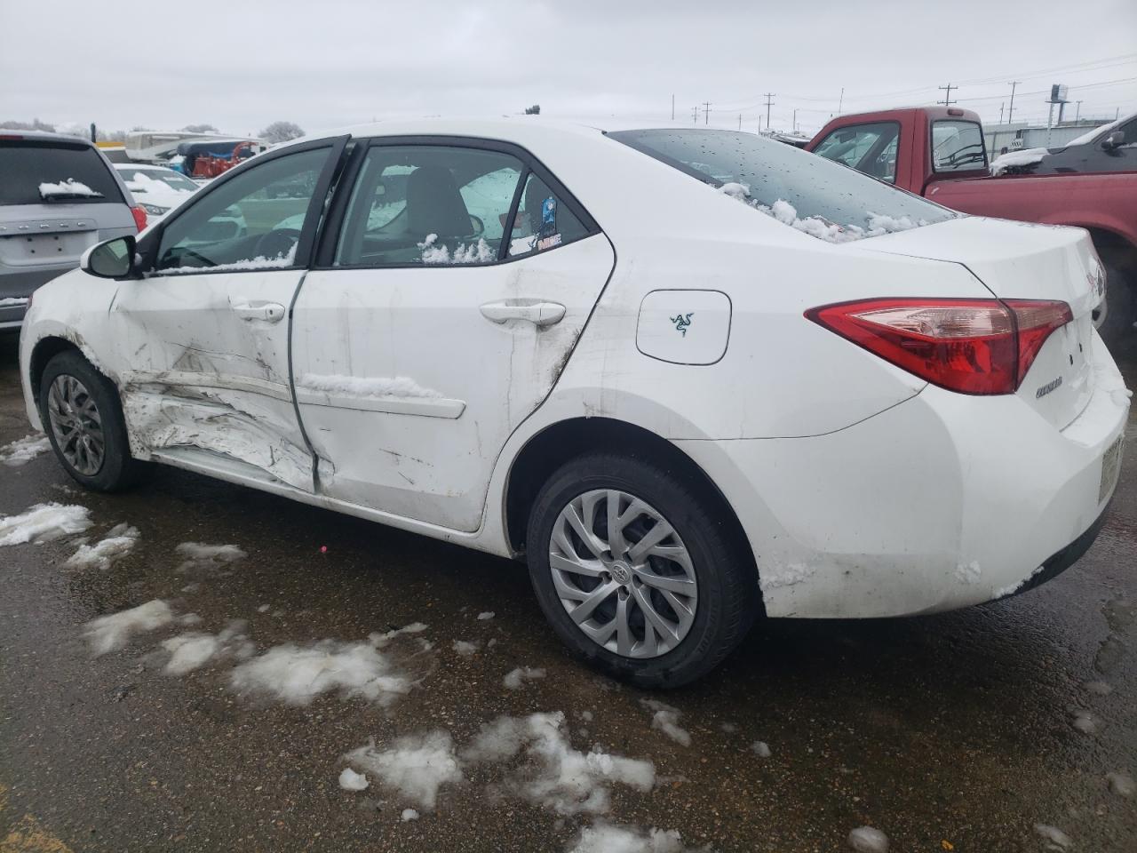 2018 TOYOTA COROLLA L - Image 2