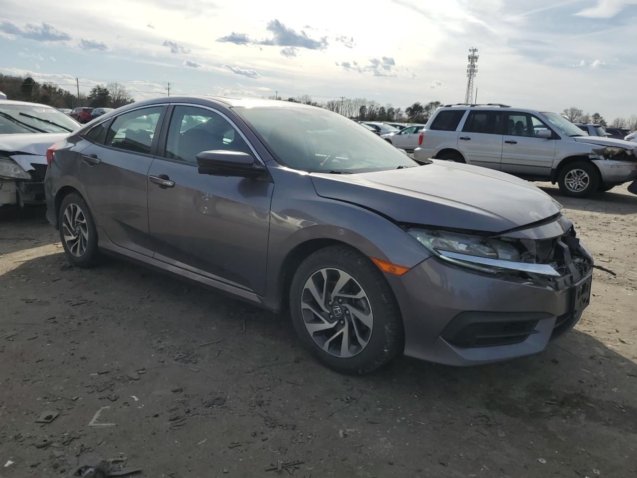 2018 HONDA CIVIC EX - Image 4