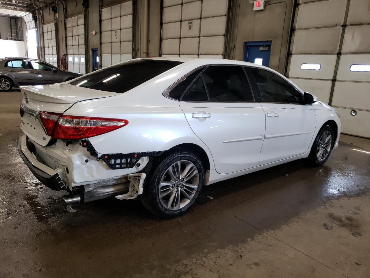 2017 TOYOTA CAMRY LE - Image 3