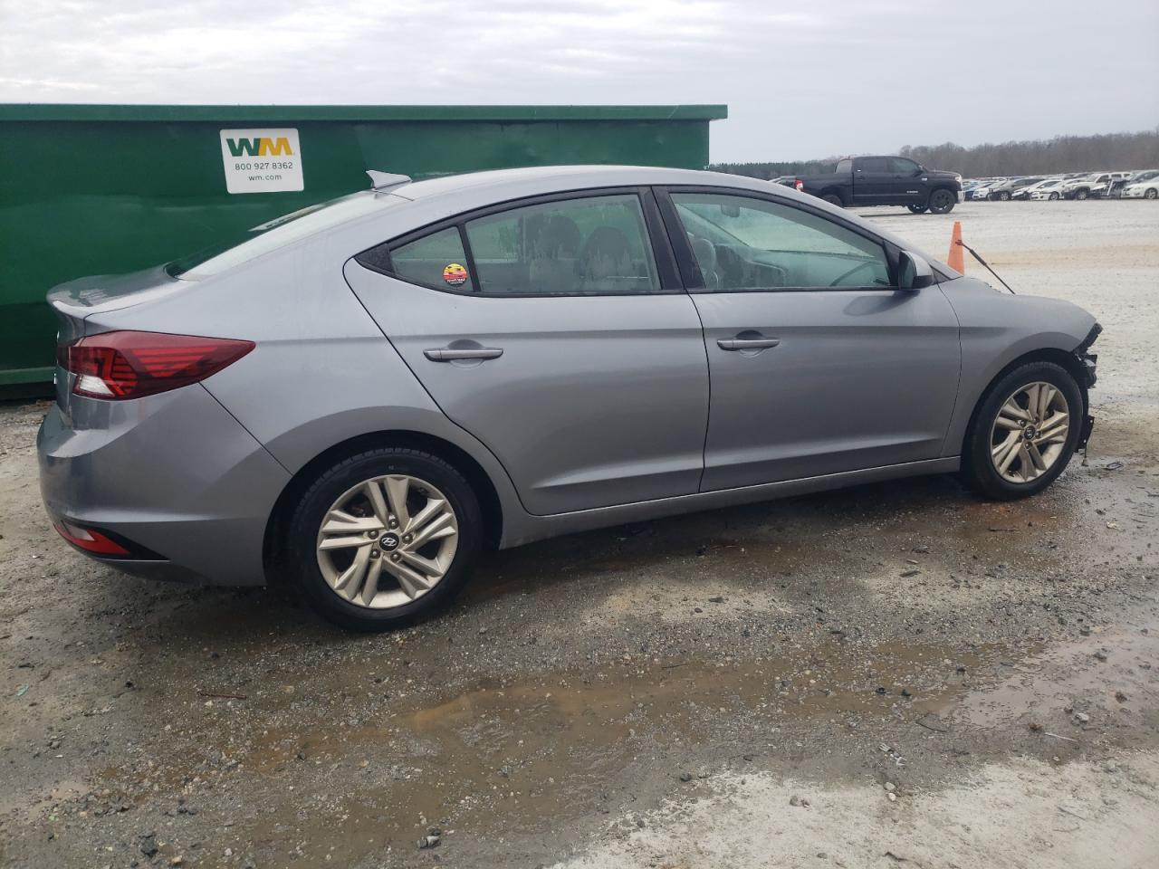 2019 HYUNDAI ELANTRA SE - Фото 3