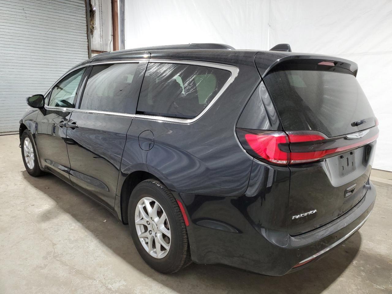 2022 CHRYSLER PACIFICA T - Image 2