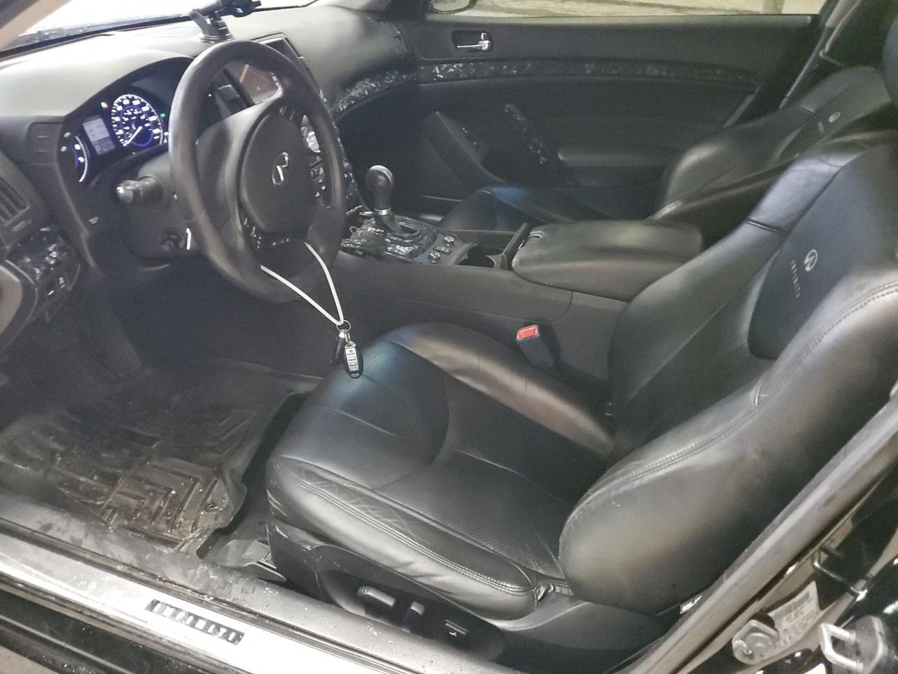 2011 INFINITI G37 - Image 7