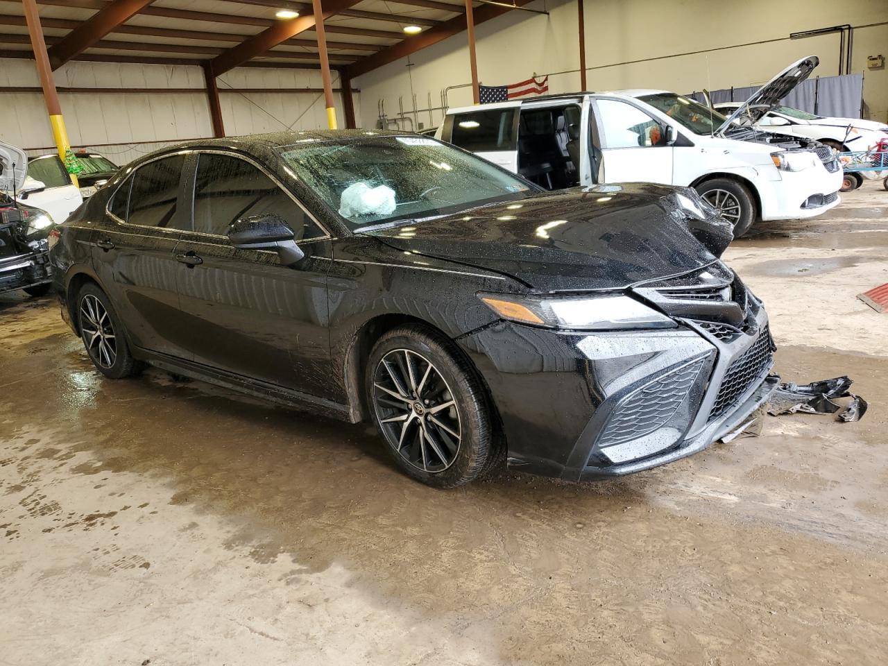 2021 TOYOTA CAMRY SE - Image 4