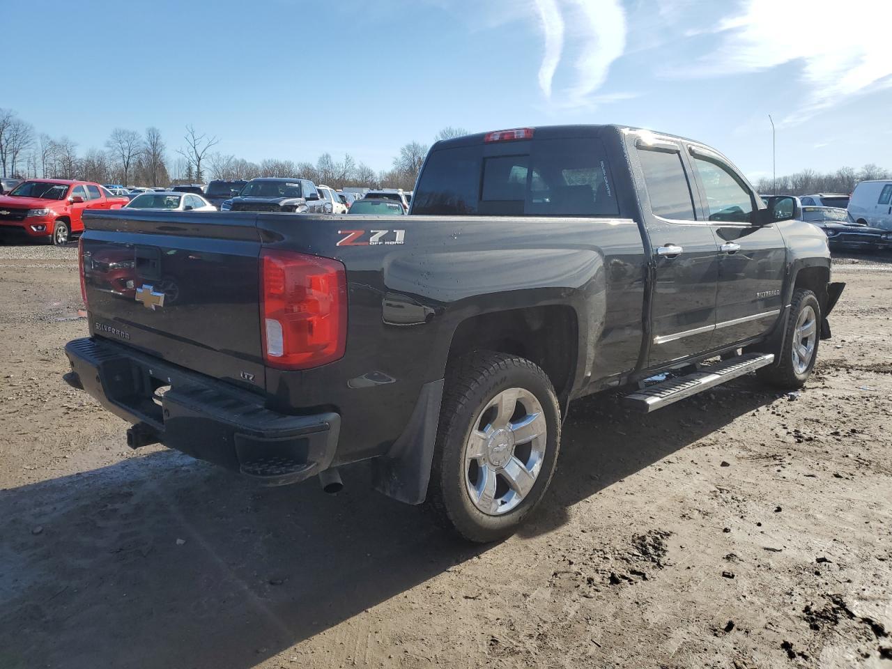 2018 CHEVROLET SILVERADO - Image 3