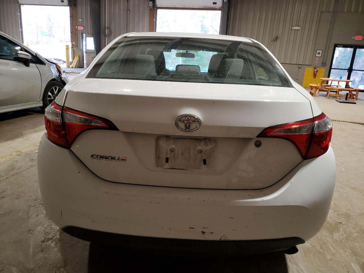 2014 TOYOTA COROLLA L - Image 6